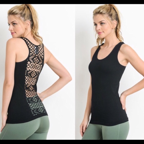 Black tank top - Picture 2 of 2